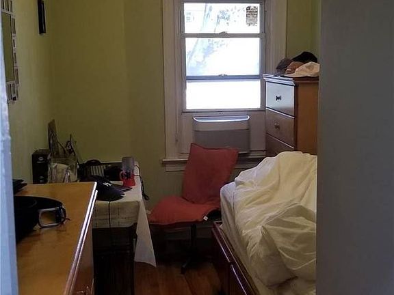 3rd image of 34-46 93rd St