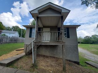 118 N Poole St #B, Ashland City, TN 37015