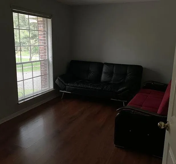 Large bedroom