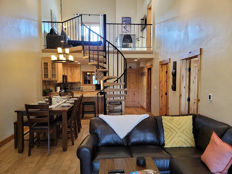 530 S French St #310