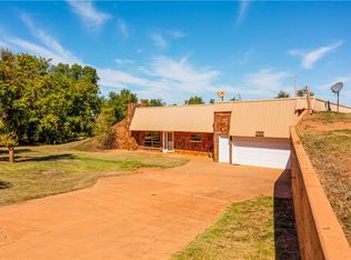 27083 E 830th Rd, Cashion, OK 73016