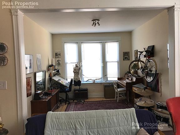 2nd image of 2647 N Fairfield Ave APT 3