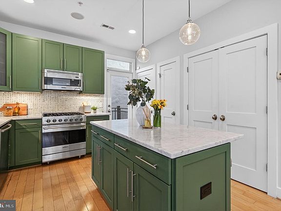5th image of 751 P St NW APT 2