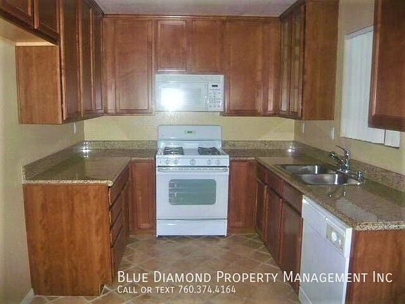 2nd image of 530 Calle Montecito Unit 143