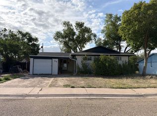 36 Loch Lomond Ln, Pueblo, CO 81001