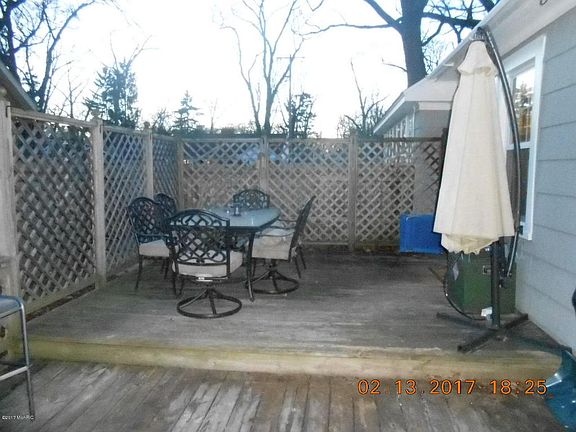 4th image of 2416 Wickham Dr