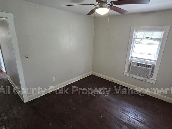 4th image of 918 E Lime St APT 2