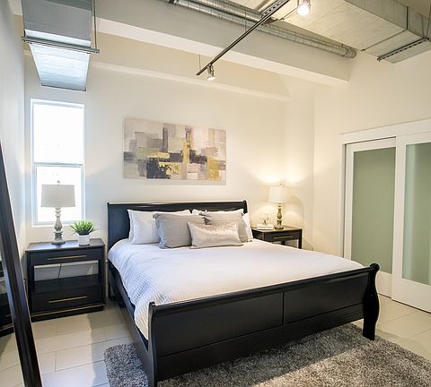 4th image of 939 S Broadway APT 808