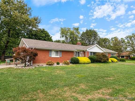3rd image of 111 Lynnwood Drive