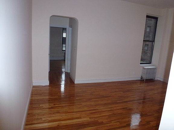 4th image of 258 W 22nd St APT 2F