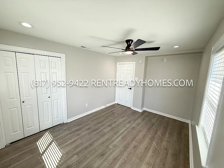 913 Harrison Dr — Photo 17