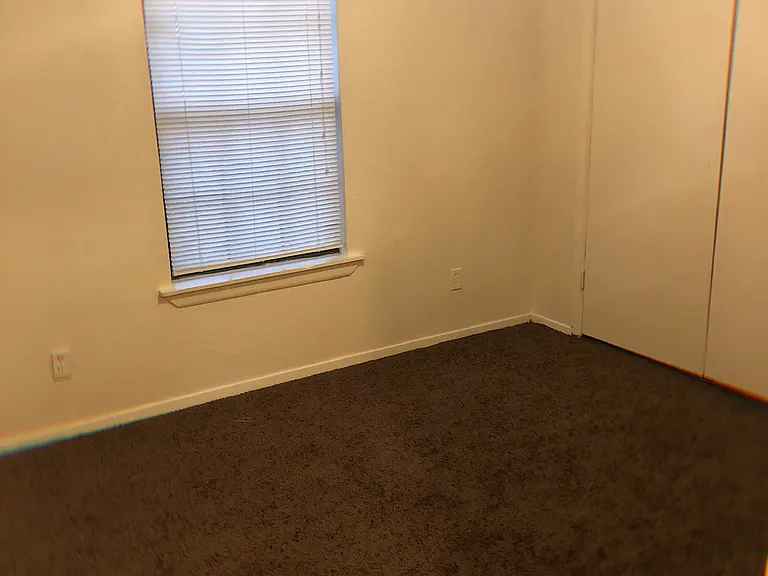 1401 Pryor Pl — Photo 5