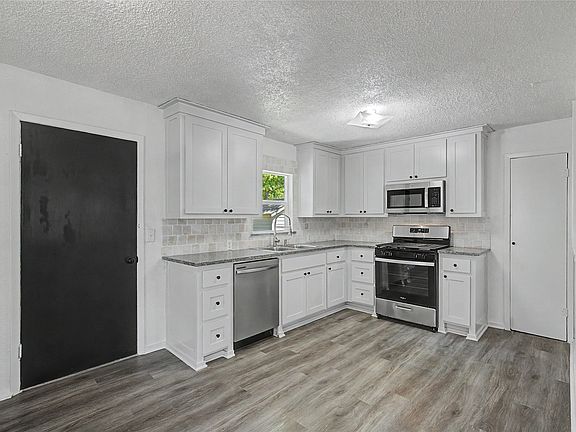 3rd image of 316 W 4th Ter