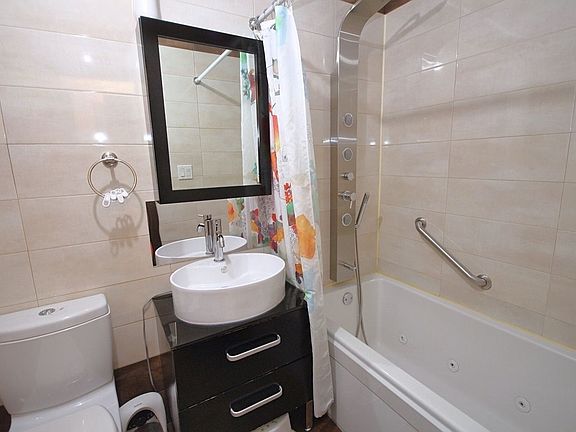 5th image of 1641 E 18th St APT 4B