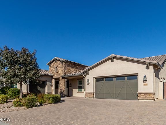3rd image of 1954 E LA COSTA Drive