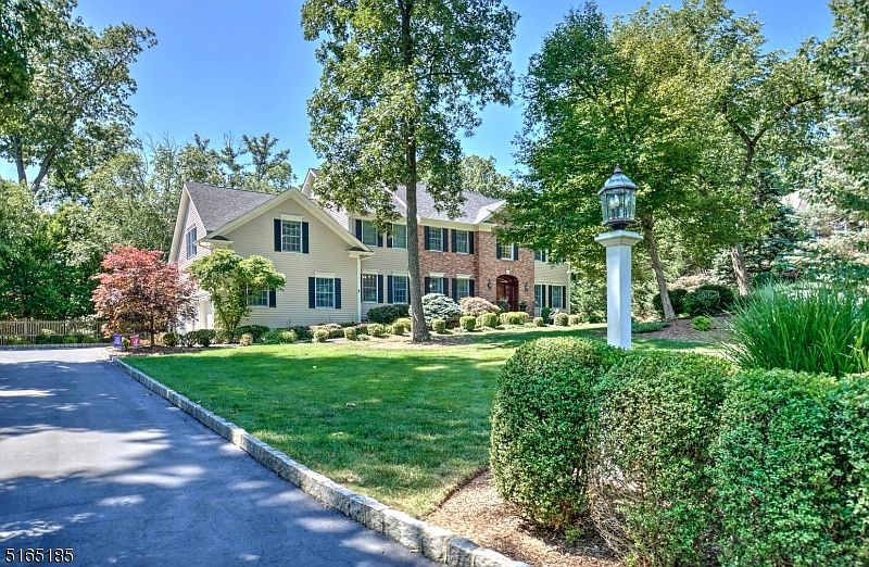 23 Oak Hill Dr, Basking Ridge, NJ 07920 Zillow