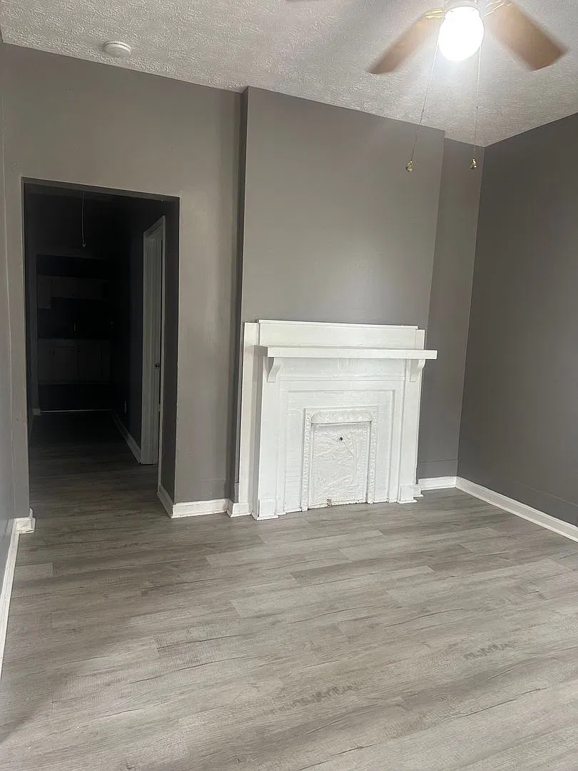 Beautiful 3 Bedroom House Half off Deposit and Amazon Gift Card — Photo 3