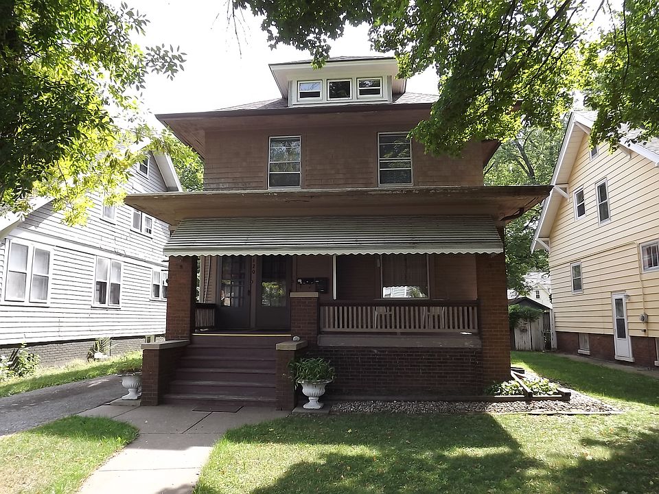 1st image of 1120 N Bourland Ave