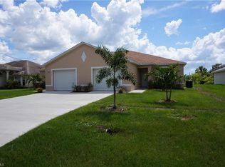 2124 NE 6th St, Cape Coral, FL 33909