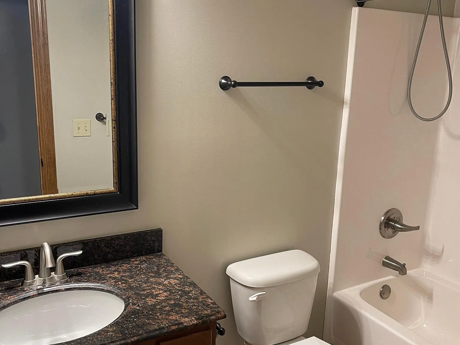 12606 E Willowgreen Cir — Photo 4