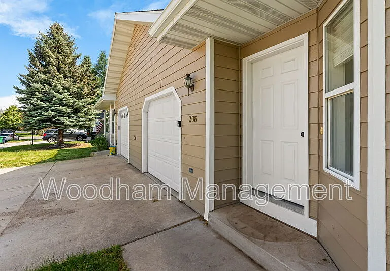 306 Golden Valley Dr — Photo 34