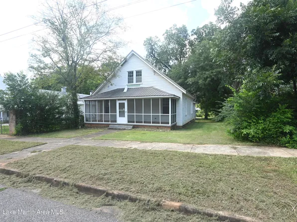 306 E 3rd St, Sylacauga, AL 35150