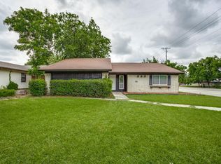810 Ravencroft Dr, Garland, TX 75043