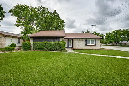 810 Ravencroft Dr Photo 1 810 Ravencroft Dr Photo 1