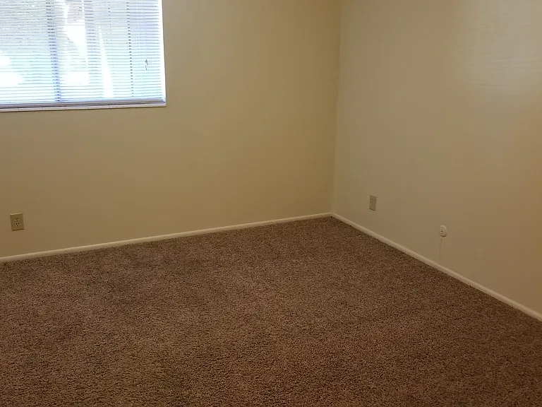 4608 S 1900 W #32 — Photo 5