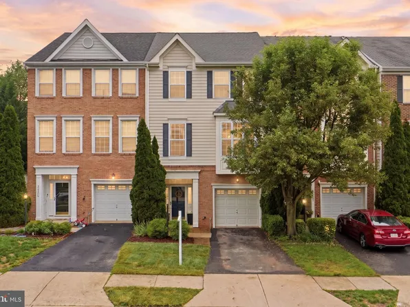 14222 Legend Glen Ct, Gainesville, VA 20155