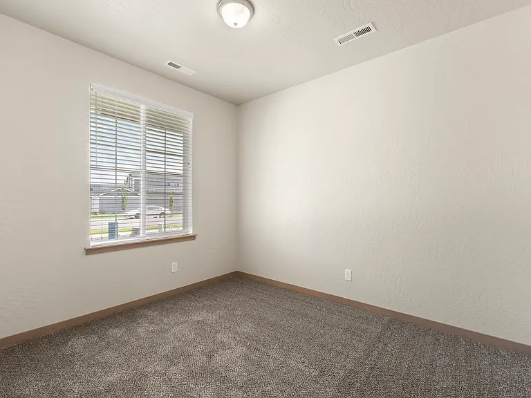 Thayer Farms Rental Homes — Photo 17