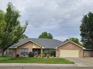 4 Baton Rouge Ct, Roswell, NM 88201