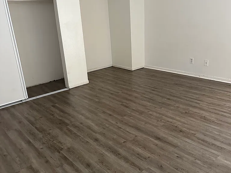 244 E Thornton Ave #13 — Photo 8