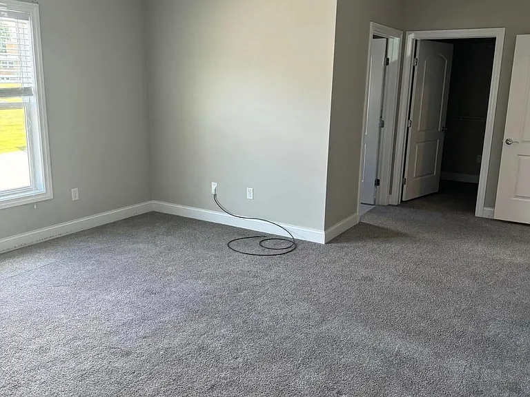 Contemporary Home Suites — Photo 20