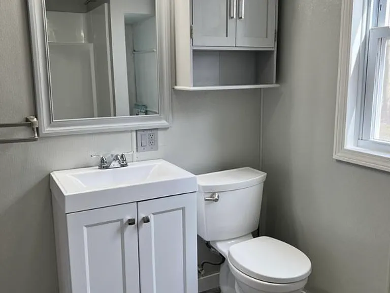 80 Livingstone Ave #1 — Photo 8