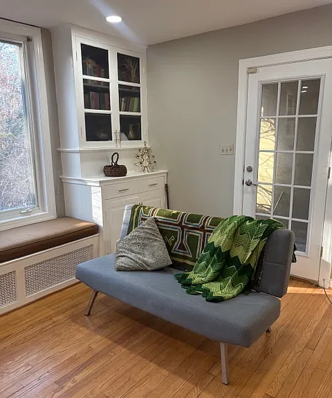 906 S Randolph St — Photo 14
