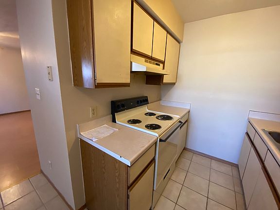 5th image of 750 S Campbell Ave #750
