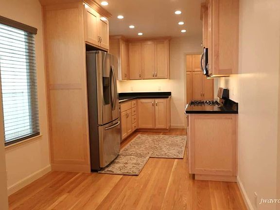 5th image of 3439 Divisadero St