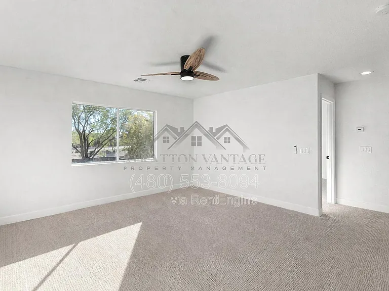 1005 E Stirrup Ln — Photo 15