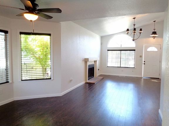 2nd image of 158 Creekside Cir