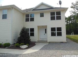 417 Wheaton Ave APT 4, Bayville, NJ 08721