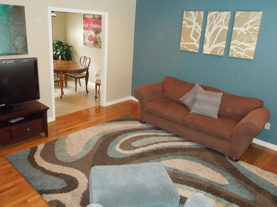 1st image of 33 McGovern Dr