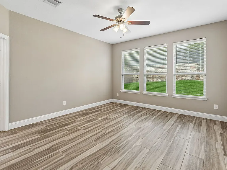 15424 Bluffdale Dr — Photo 14