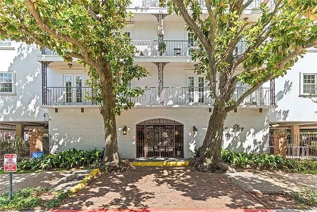 1 bed, 1.0 bath, 655 sqft, $1,500 — Photo 2