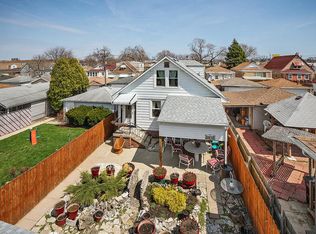 2831 N Meade Ave, Chicago, IL 60634