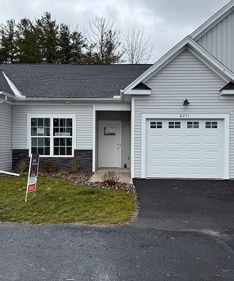 6217 Blossom Ridge Cir — Photo 1