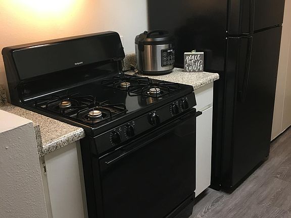 4th image of 7889 La Riviera Dr #219