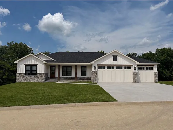 80 Drake Lndg, Jackson, MO 63755