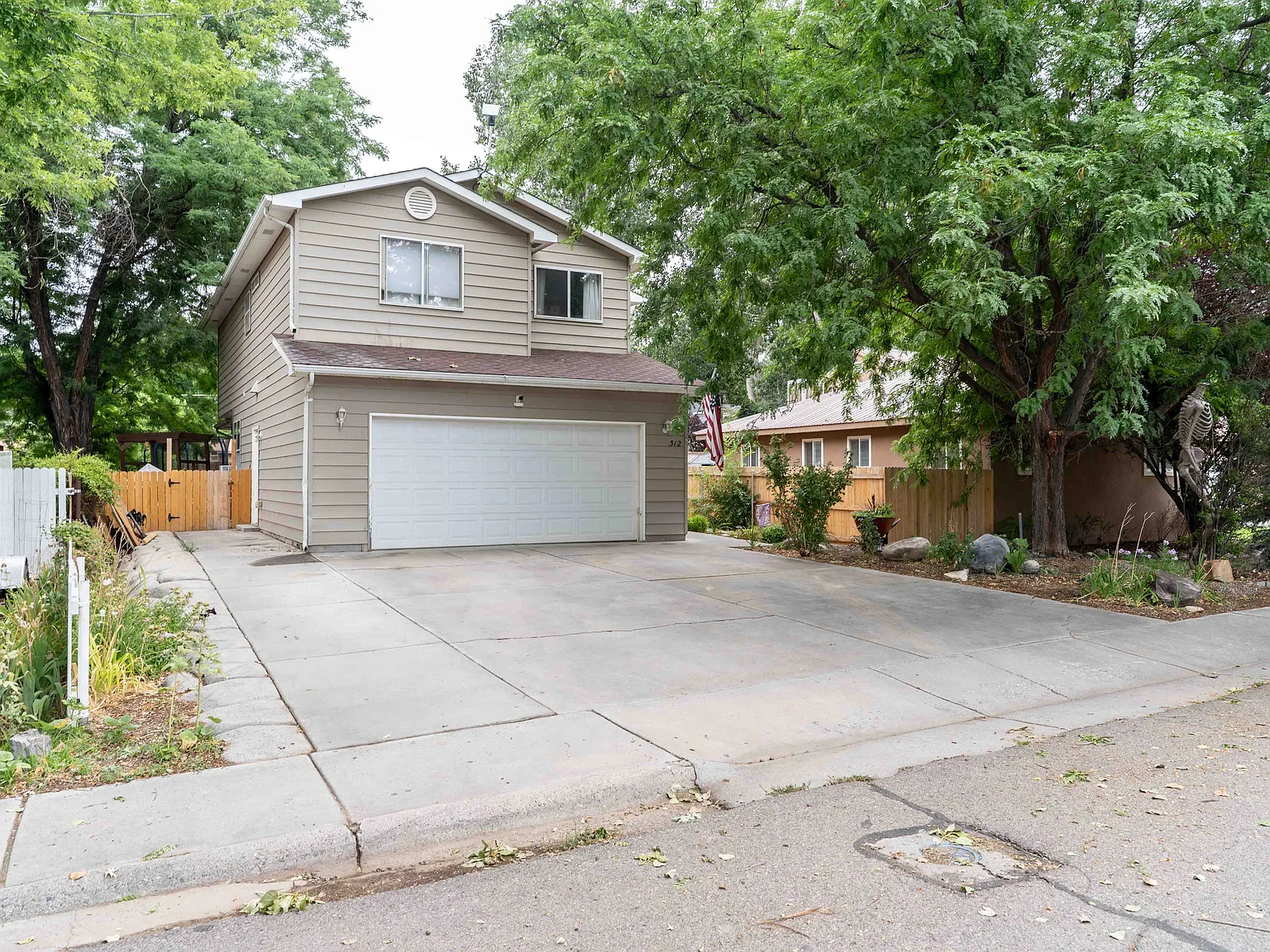 3 bed, 1615 sqft, $2,850 — Photo 1