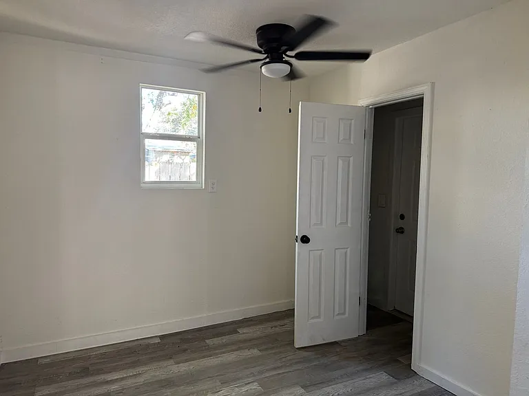 419 Peabody Ave — Photo 6